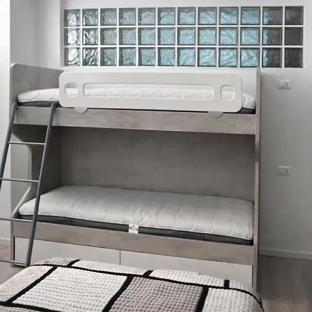 Casa Dreams - 2 Minuti Al Mare 아파트 아렌자노